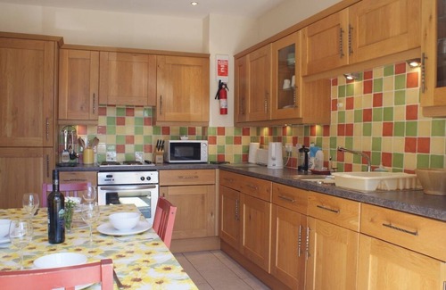 Ivybridge Cottage | THE CLOCK HOUSE, pet friendly, character holiday cottage in Ivybridge