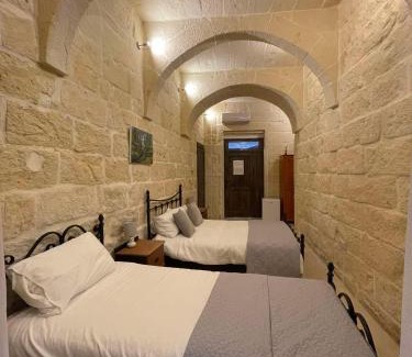 Ggantija Bed & Breakfast | The Cloisters Bed And Breakfast