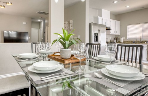 Nevada Trails House | The Cloud9: Stylish, spacious and comfort at its finest