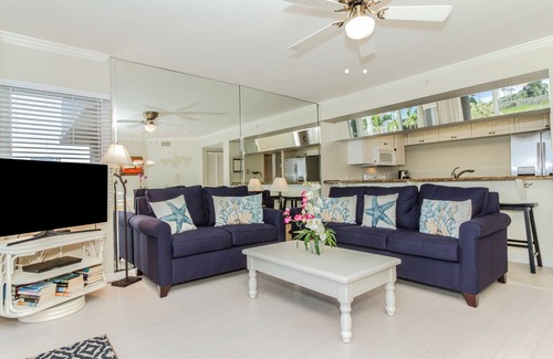 Park Shore Condo | The Club 103, beach condo with balcony and ocean view, private gated community