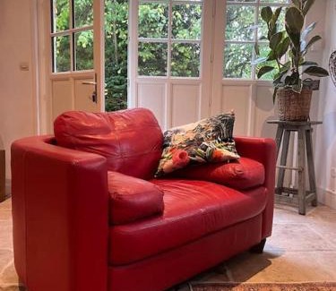 Saint-Come-de-Fresne Apartment | The Coach House