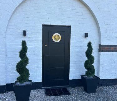 Kempsey Apartment | The Coach House, Barrells Court
