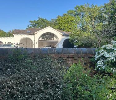 Kempsey Apartment | The Coach House, Barrells Court
