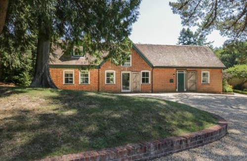 New Forest District House | The Coach House