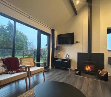 Hoylandswaine House | The Coach House & The Stables Yorkshire Peak District With and without hot tub options