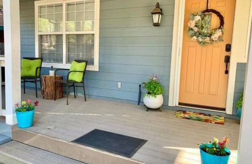 Mountainaire House | The Comforts' Inn: Mountain Escape