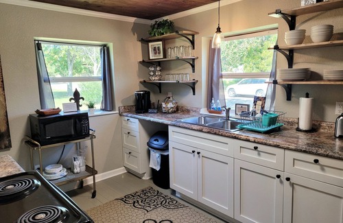 Stephenville House | The Compass, Entire House with World Travelers Theme near TSU