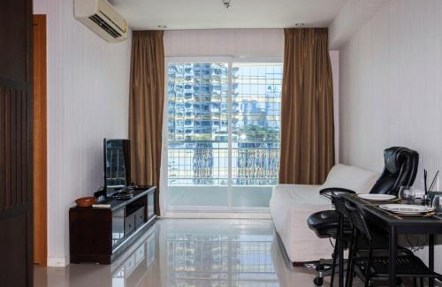 Makkasan Apartment | The Condo C - Luxury Condo with Onsen