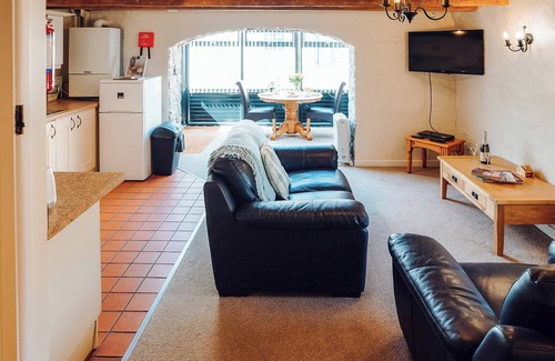 Lydstep Cottage | The Corn Store - UK6716