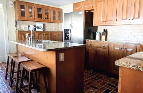 Spottswood House | The Cottage at Hidden Valley Farm