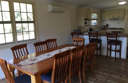 Longreach Cottage | The Cottage at Shoalhaven Lodge, Absolute Waterfront