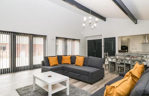 Wimborne House | The Cottage