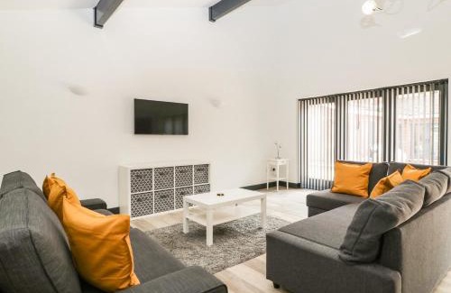 Wimborne House | The Cottage
