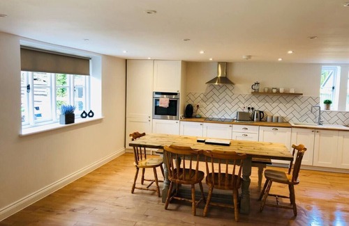 Halstead House | The Cottage in the quiant village of Birdbrook