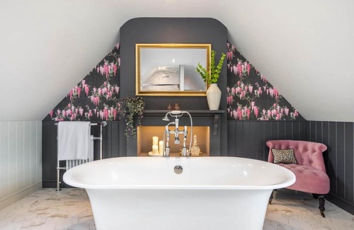 Kelmarsh House | The Cottage - Luxury Romantic Retreat in Idyllic Rural Location