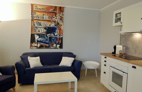 Noisy-sur-Ecole Cottage | The cottage of the three gables Charming house "the blue cedar