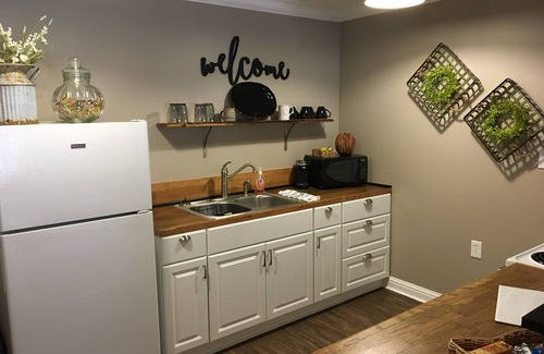 Brandon House | The Cottage on College Street