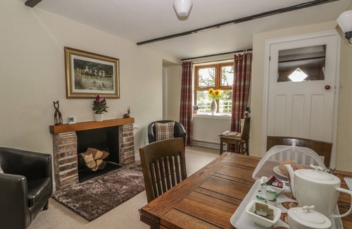 Thornton Dale Cottage | THE COTTAGE, pet friendly, with open fire in Thornton-Le-Dale