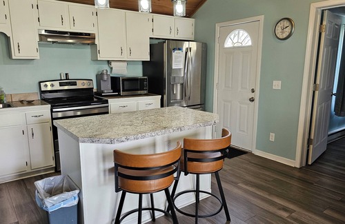 Hallsville Cottage | The Cottage @ Tarlton's Edge