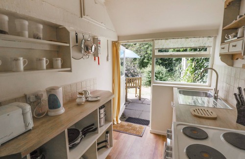 Pershore Cottage | THE COTTAGE, with a garden in Elmley Castle