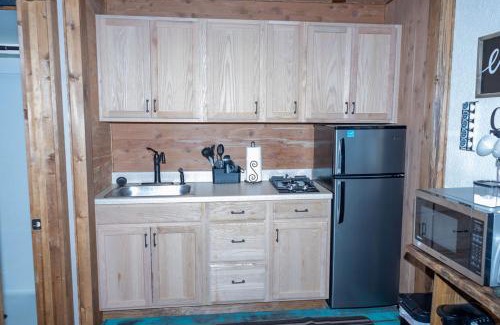 Flat Top House | The Country Cottage by On Cue Properties
