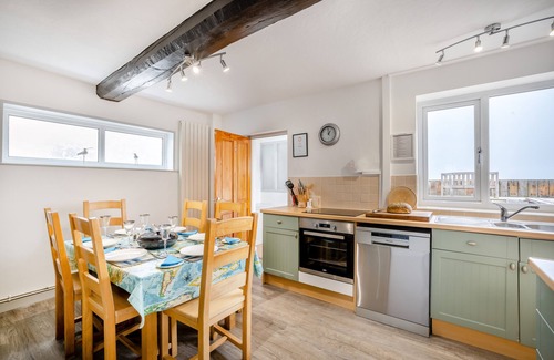 Borth House | The Coup - Three Bedroom House, Sleeps 6