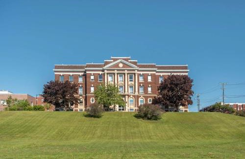 Thunder Bay Hotel | The Courthouse Hotel, an Ascend Collection Hotel