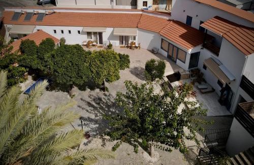 Episkopi House | The Courtyard Episkopi Guest Houses