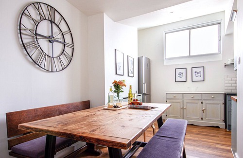 Kingsand Cottage | The Courtyard, Kingsand' small walk to the beach!