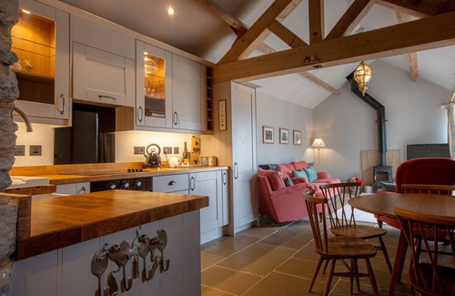 Sheldon Cottage | The Cowshed - Once a cow shed, this cosy cottage sleeps four