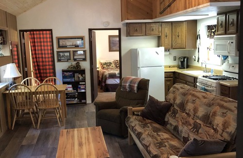 Sugarloaf Cabin | The Cozy Cabin in the Mountain