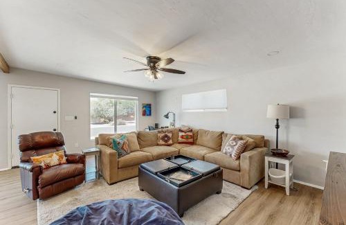 Tucson House | The Cozy Cactus Hideaway