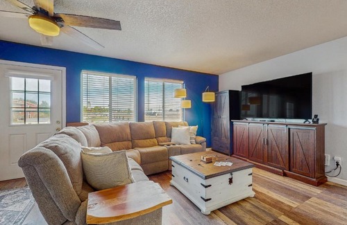 Long Beach House | The Cozy Coast