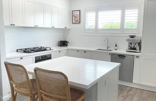 Charlestown House | The Cozy Cottage - Charming Coastal Getaway in Charlestown