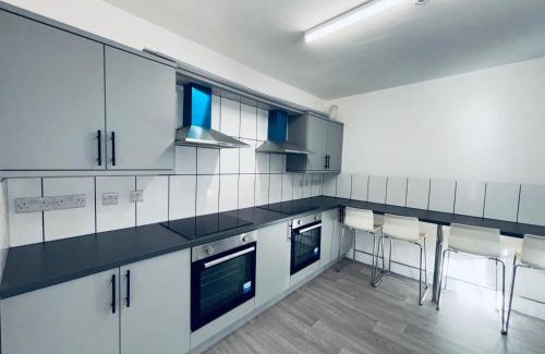Heanor House | The Cozy Stay House
