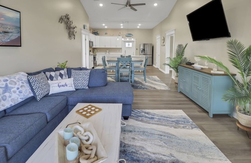 Mexico Beach House | THE "CRABBY HUNTER" IS A NEW HOME W/GULF VIEWS, PRIVATE POOL & OPTION TO RENT GOLF CART!