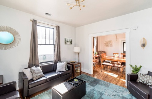 Lynchburg Cottage | The Craftsman Cottage - Minutes to LU, UofL, Randolph, Centra, and Downtown LYH