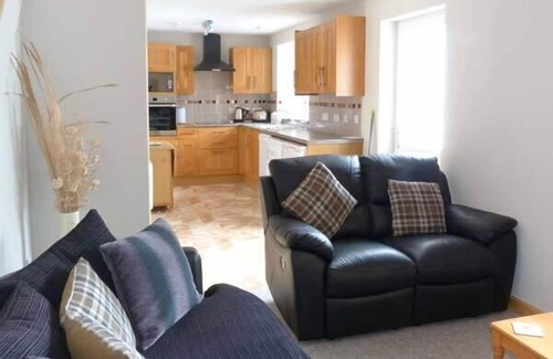 Marybank Cottage | THE CROFT HOUSE, family friendly, with open fire in Muir Of Ord