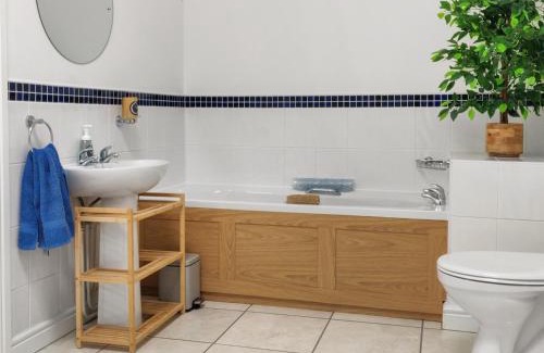 Winsford House | The Crofts