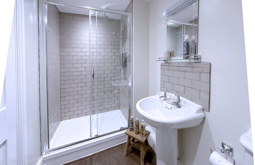 Marnhull Hotel | The Crown at Marnhull