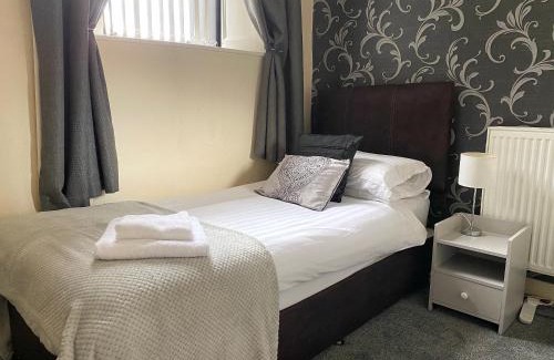 Newton Stewart Hotel | The Crown Hotel