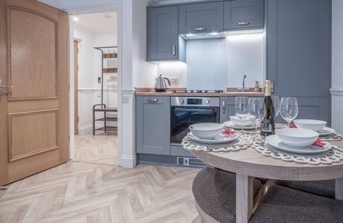 Tenby Apartment | The Cwtch - 2 Bedroom Apartment - Tenby