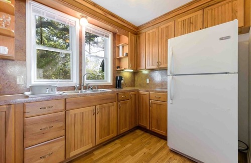 Heritage Apartment | The Daisy Guest Cottage