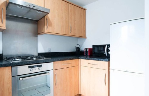 Castle Donington House | The Dakota - next to East Midlands Airport
