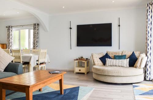 West Looe House | The Dawn