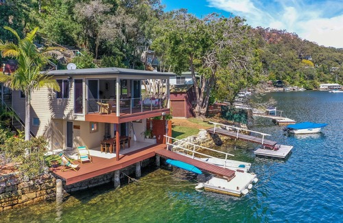 Cottage Point Villa | The Deckhouse, Cottage Point. Waterfront in Sydney