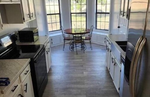 Cleveland House | The Delta Cottage
