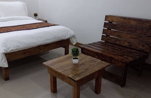 Balibago Hotel | The Dennison - Standard Rooms