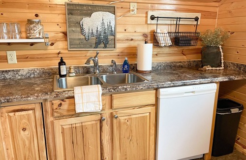 Custer Apartment | The Dens at Bear Rock 2