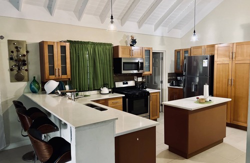 St. Ann's Bay Villa | The Denz- Home away from home